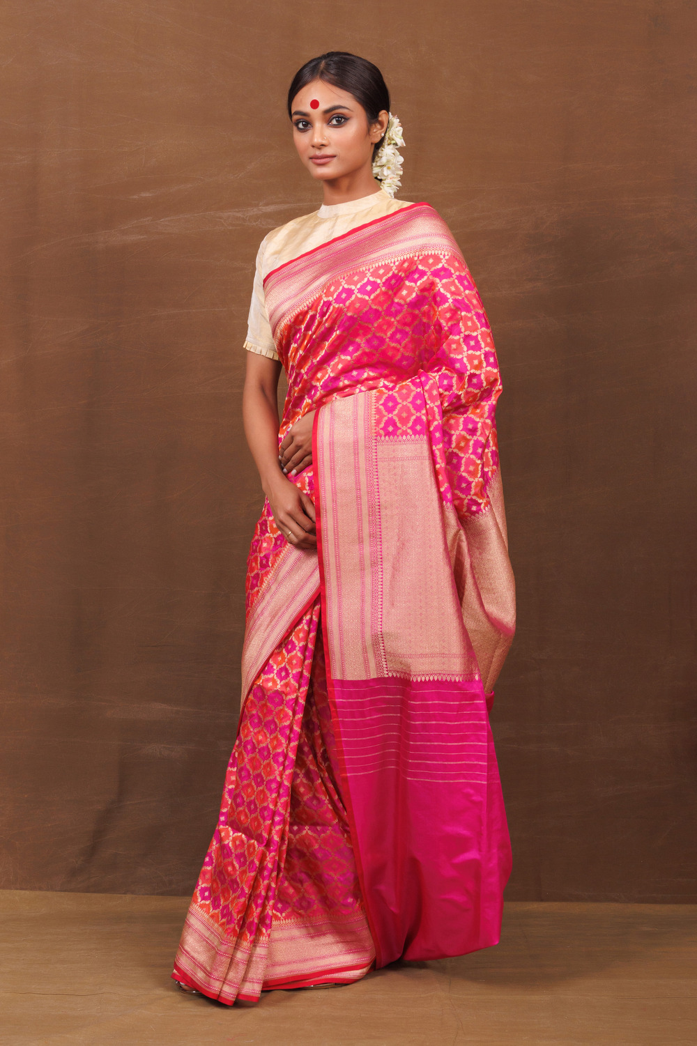 Banarasi sari by Pinki Sinha