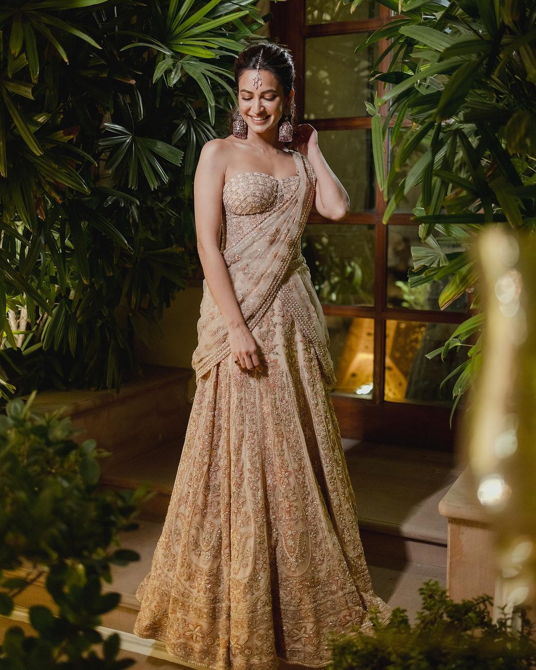 Kriti Kharbanda in Ritu Kumar