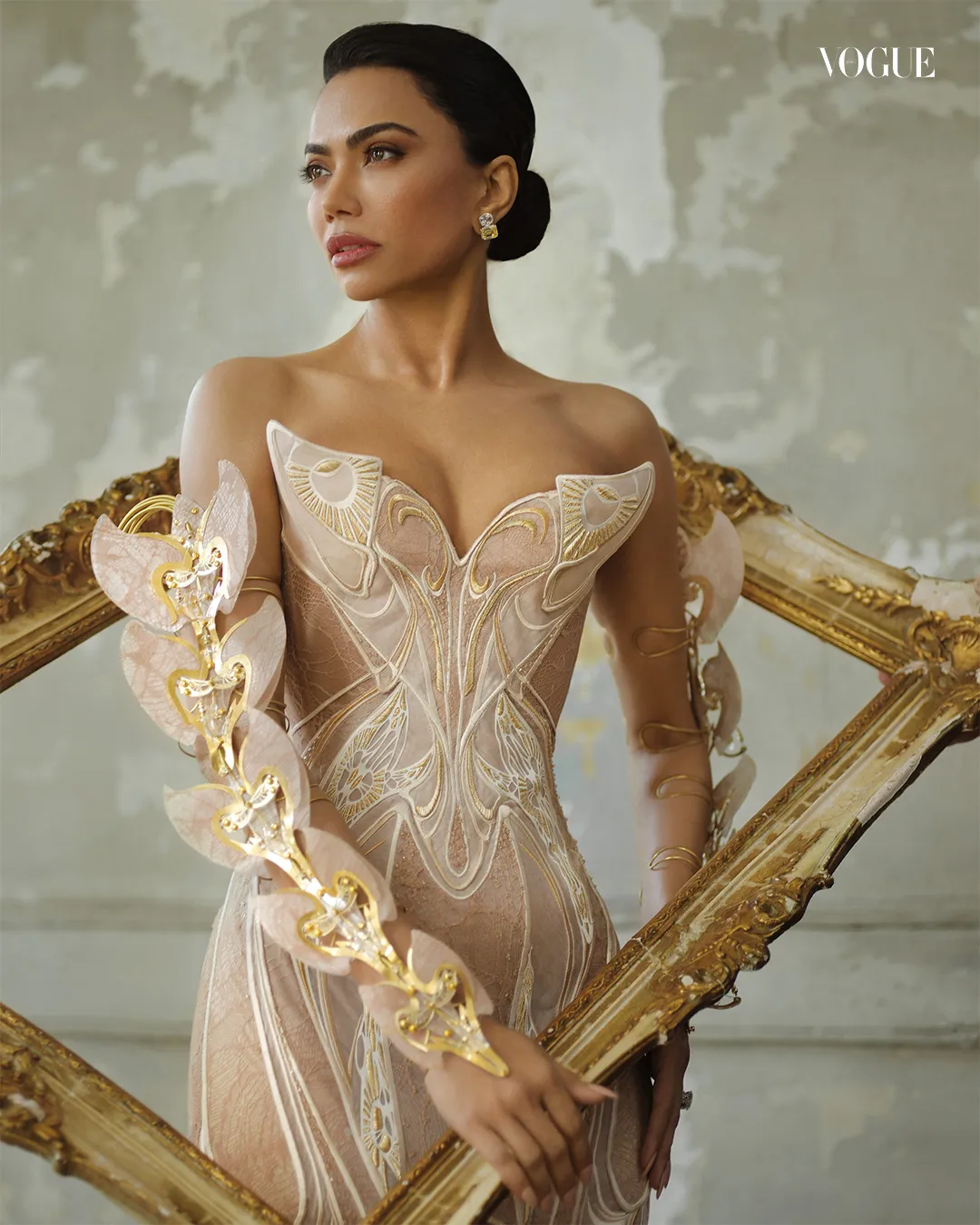 Mona Patel in Iris Van Harpen