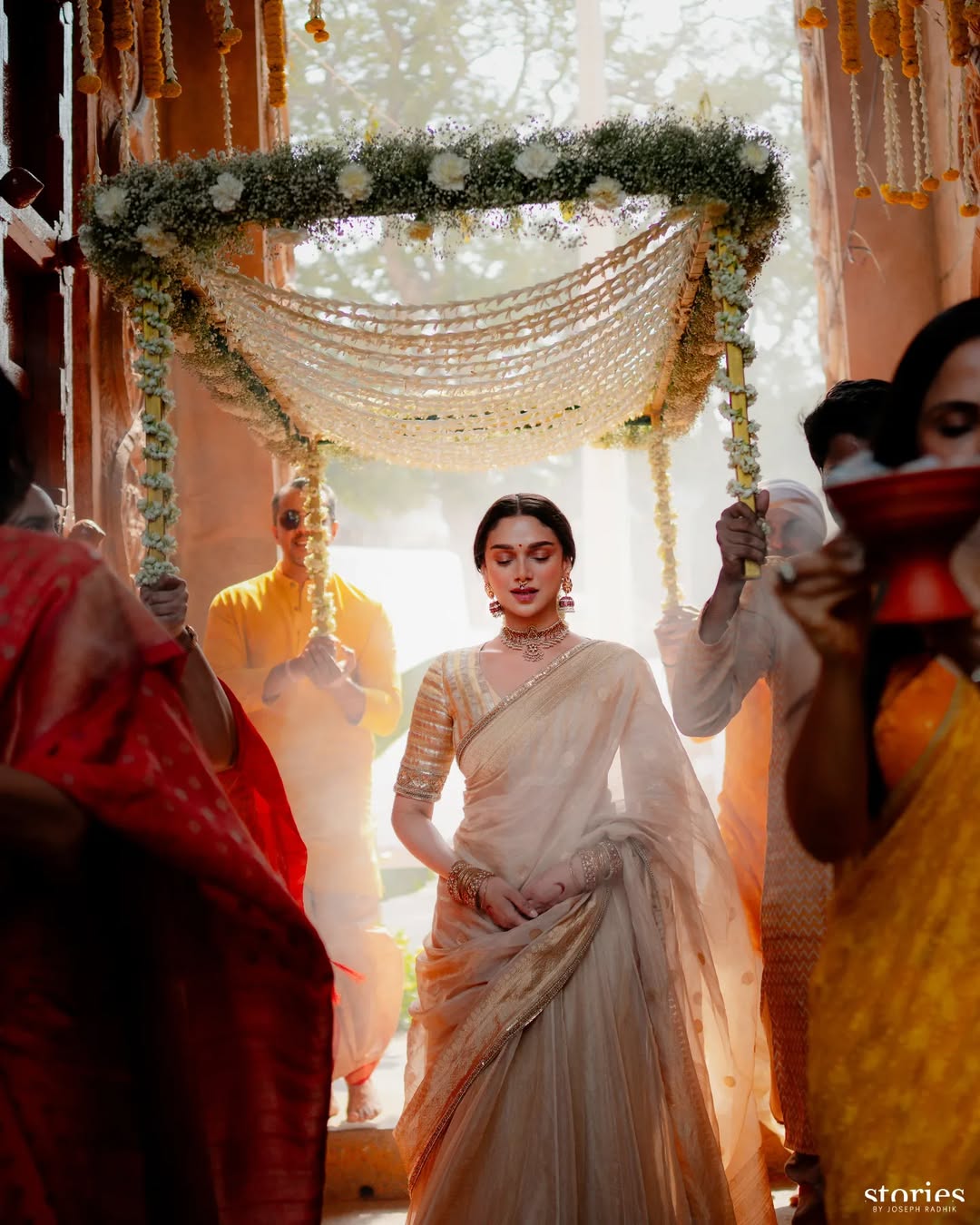 Aditi Rao Hydari in Sabyasachi