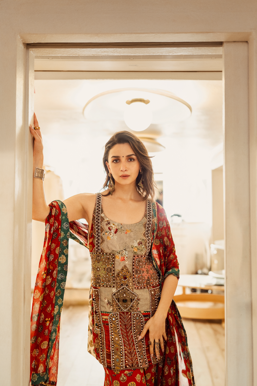 Alia Bhatt in Aseem Kapoor 